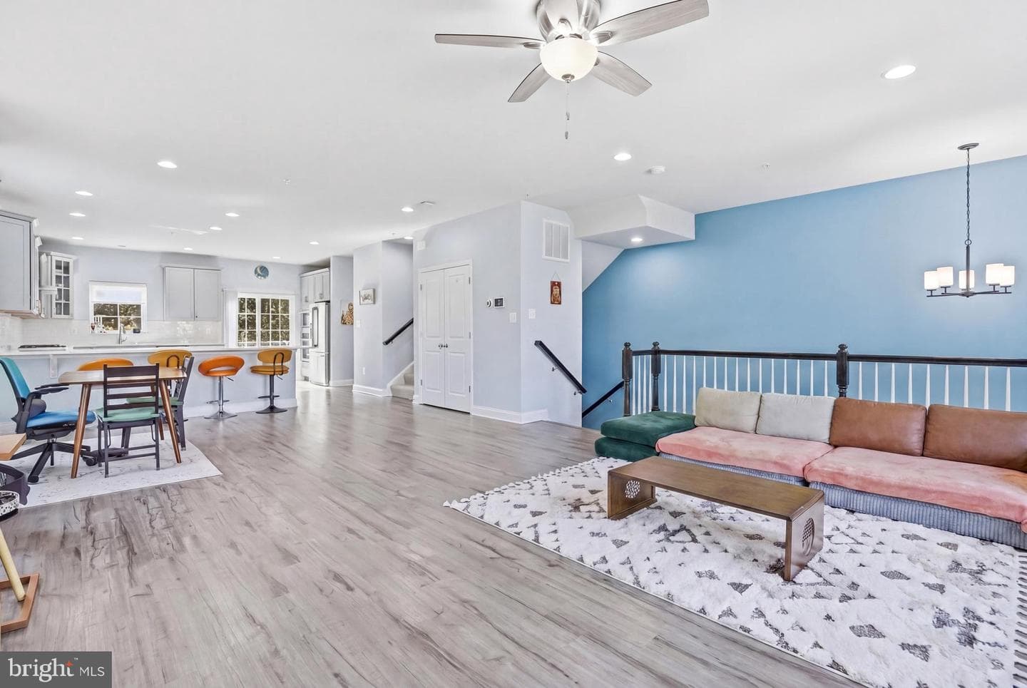 623 Clear Blue Lane photo 5