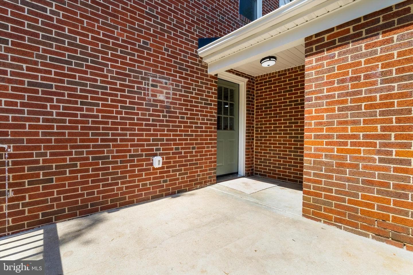 203 Walton Avenue photo 44