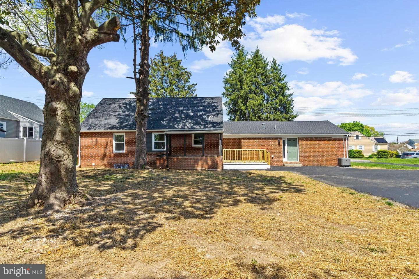 203 Walton Avenue photo 47
