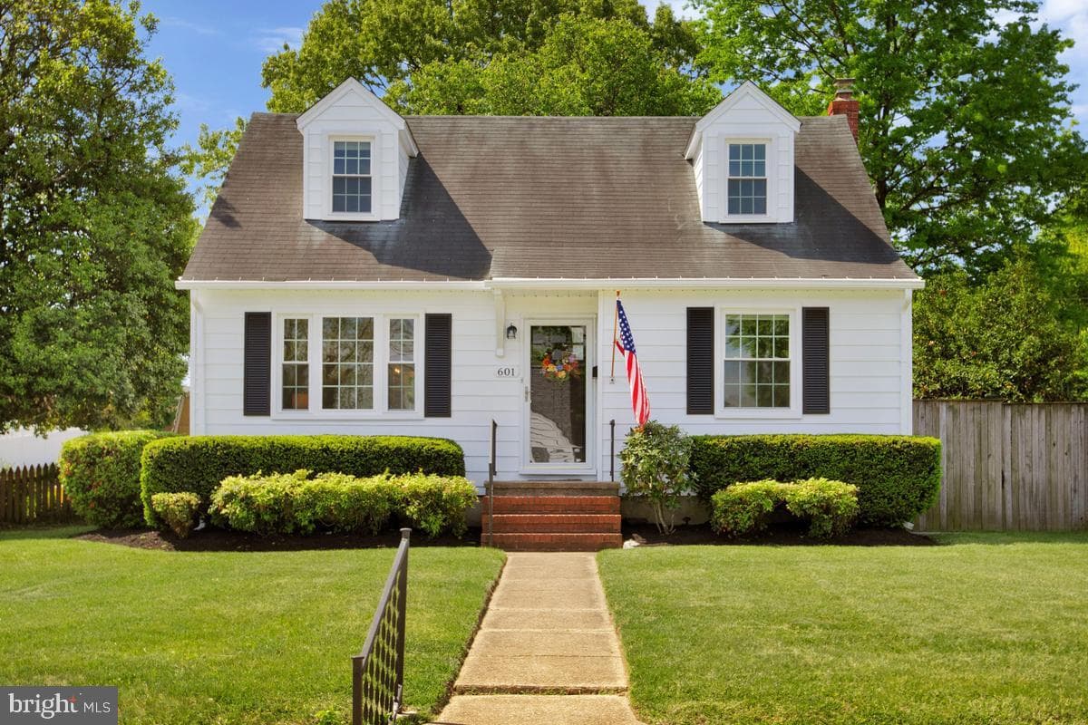 601 Forest View Road