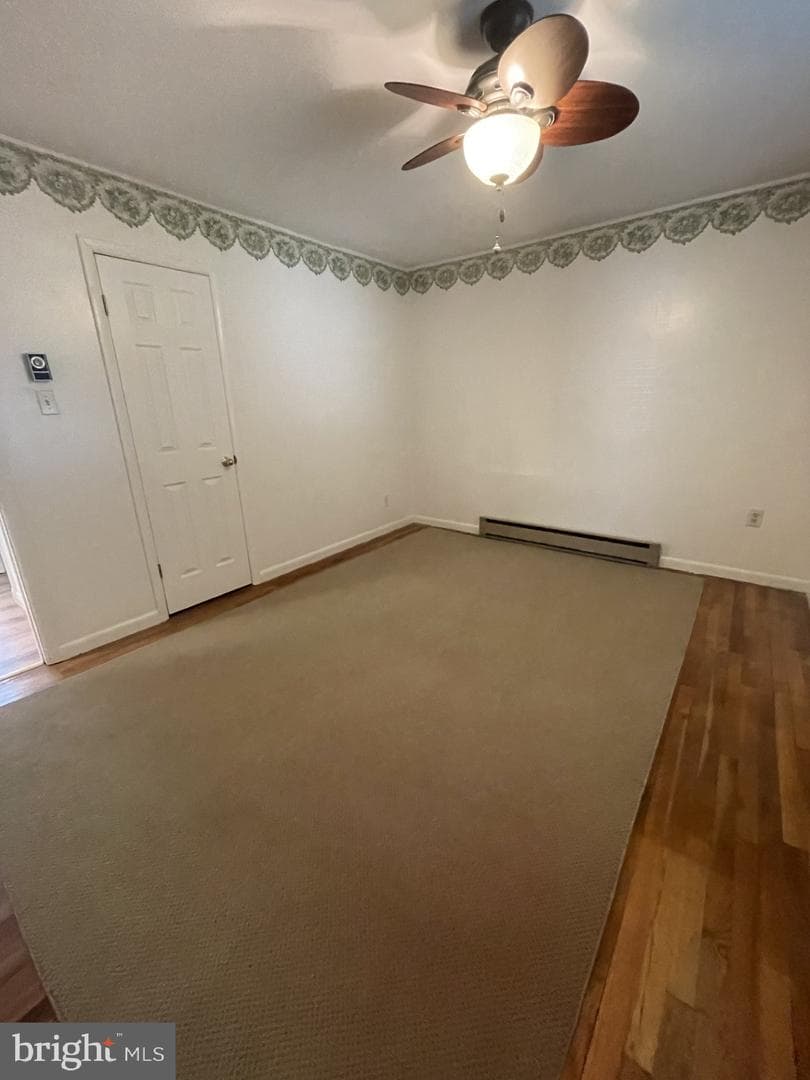 209 Beverley Avenue photo 39