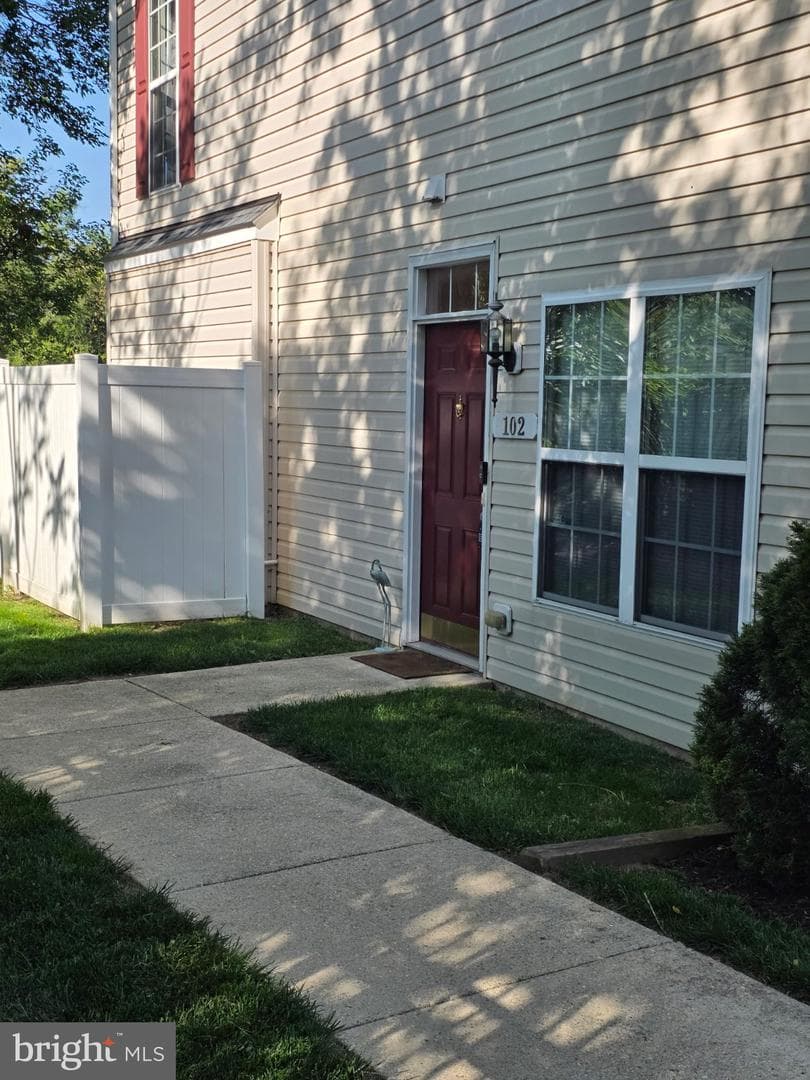 102 Heather Stone Way #82, Glen Burnie
