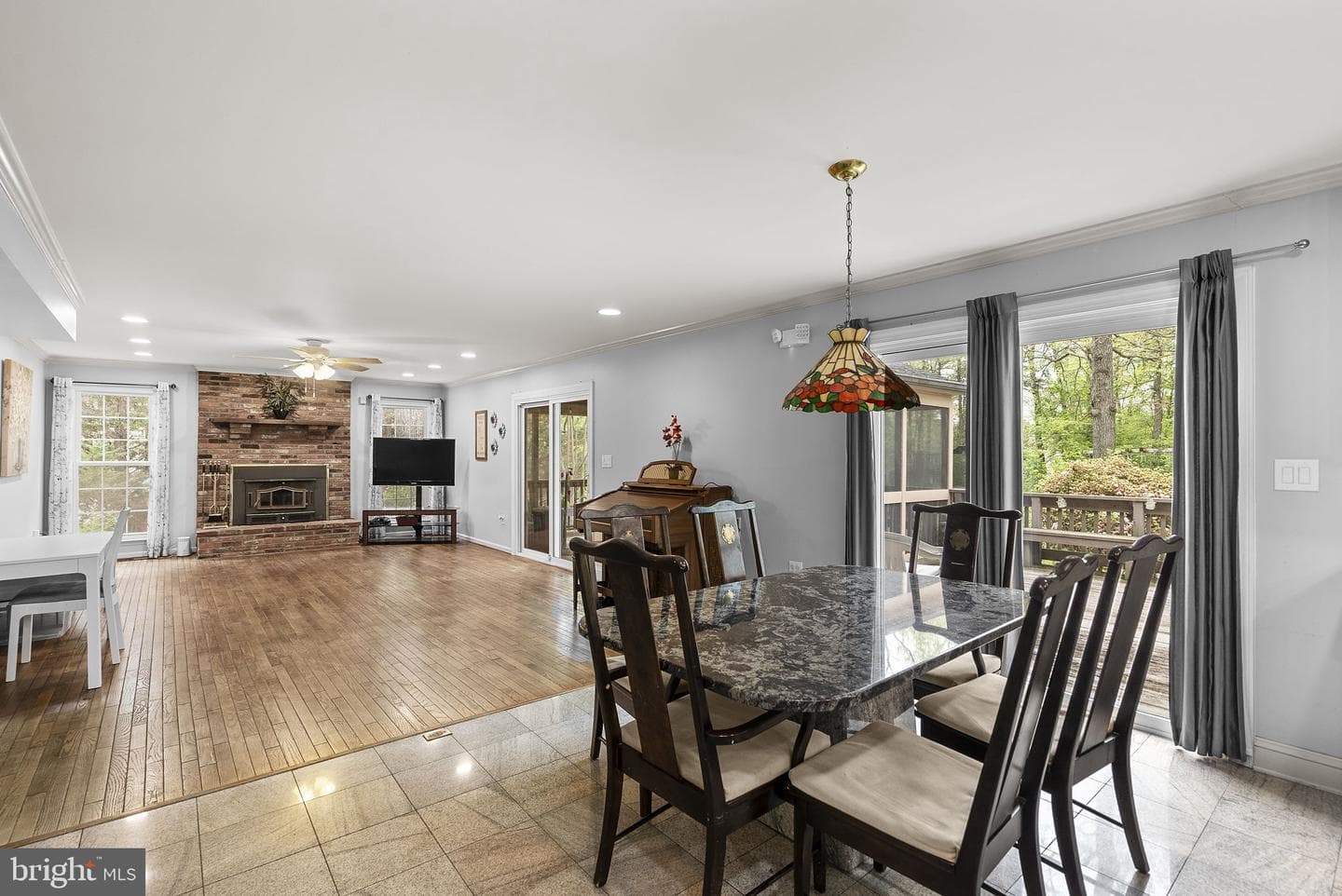 230 Ambleside Drive photo 20