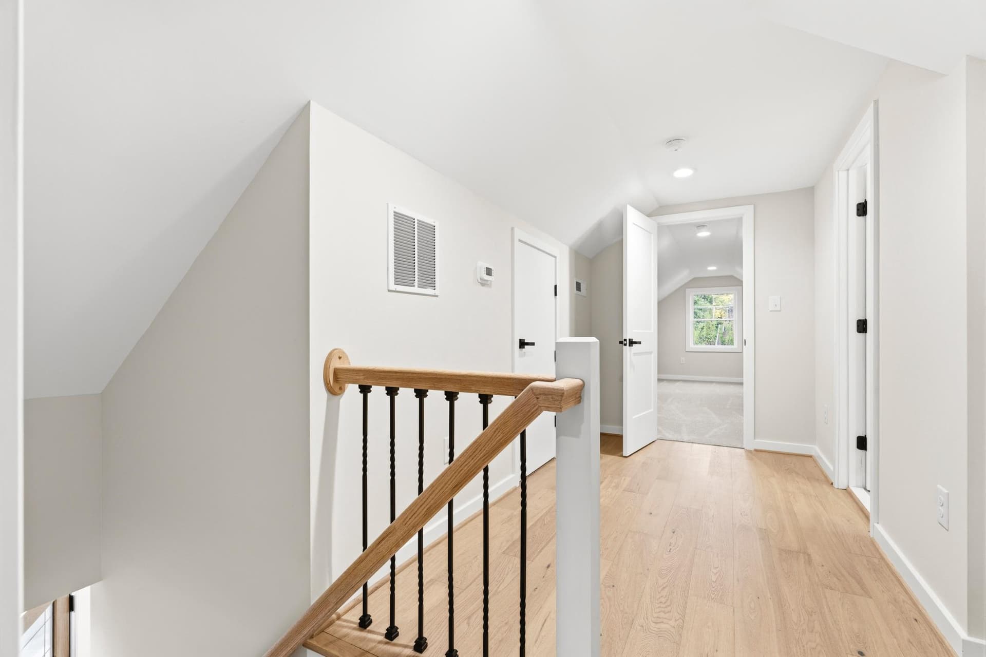 11 Admiral Road photo 37