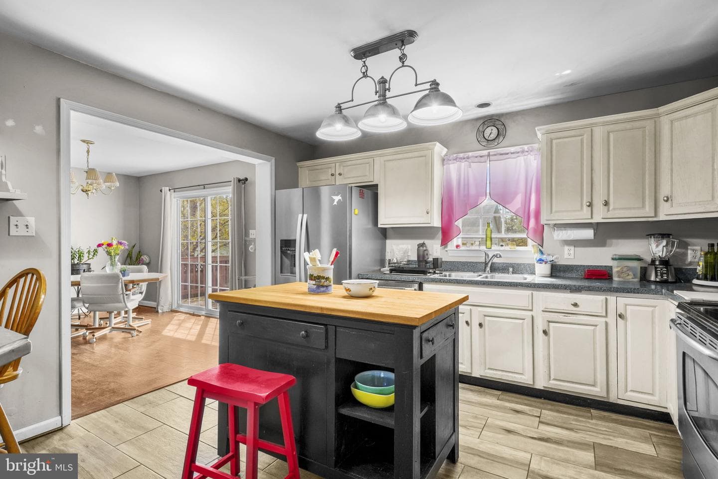615 Mann Road photo 2