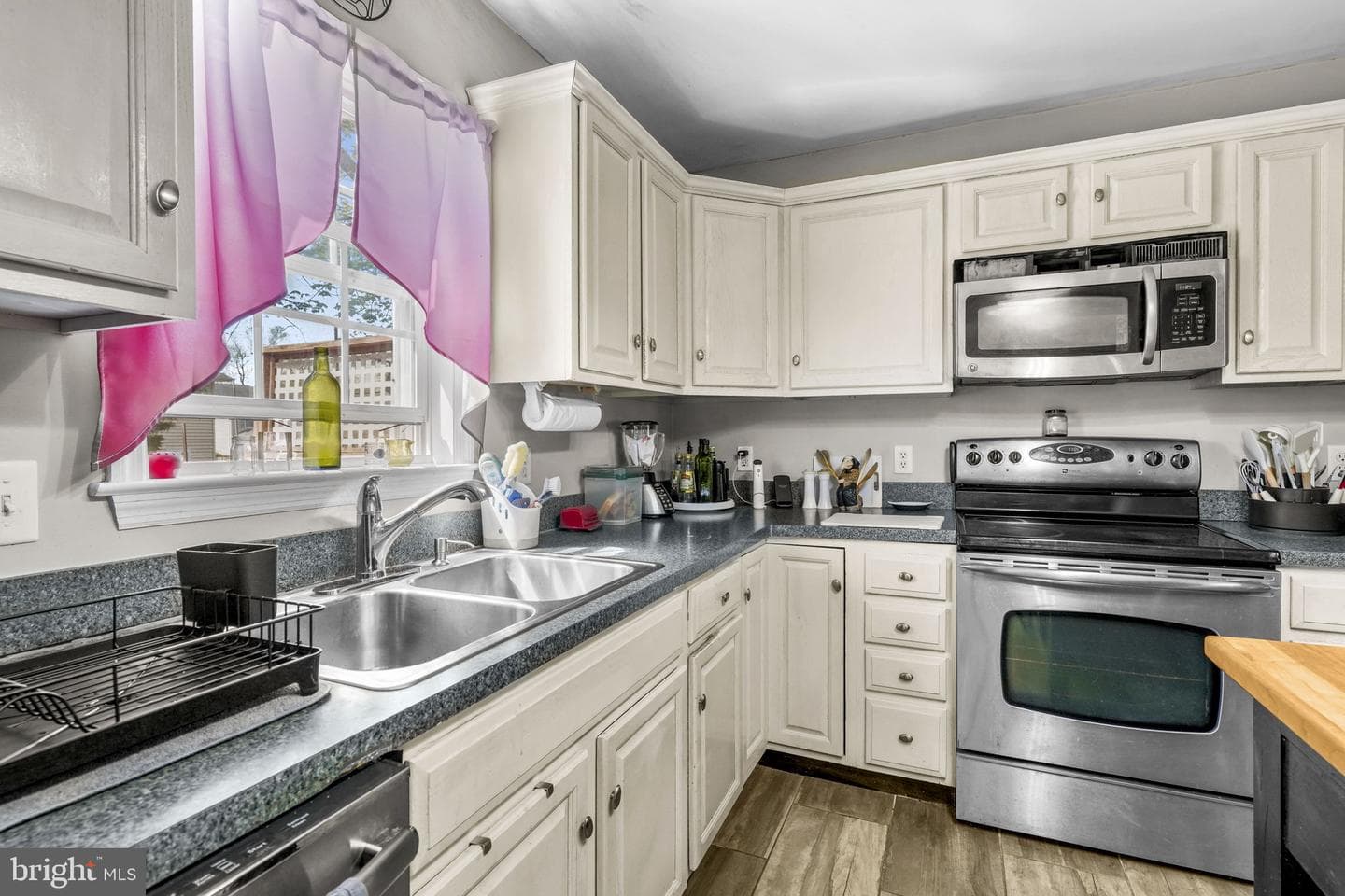 615 Mann Road photo 3