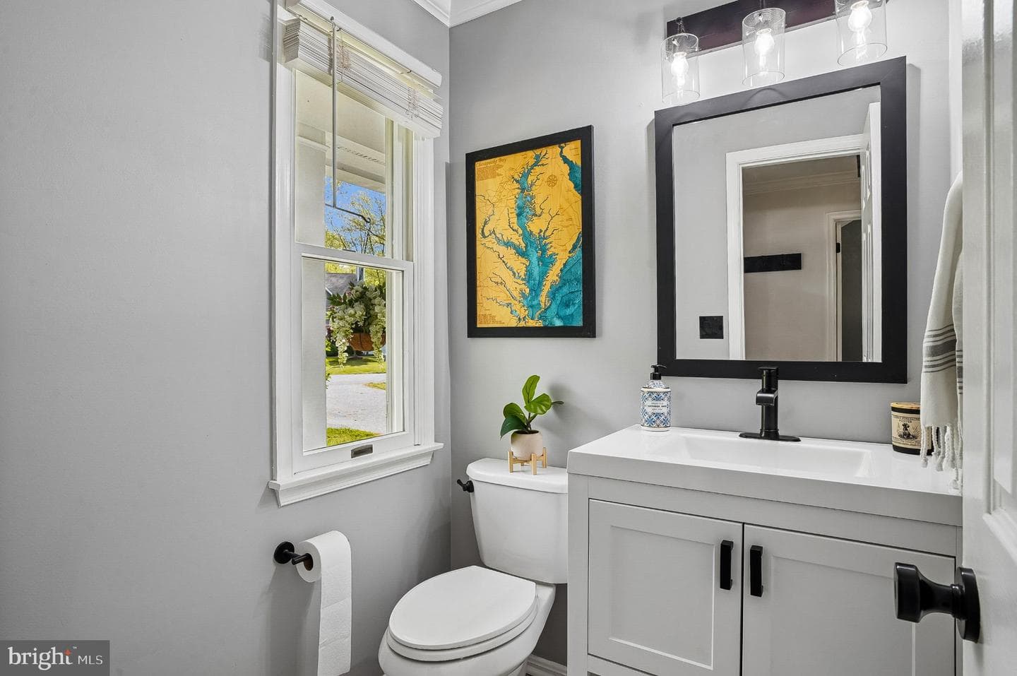 5208 Hawk Channel Drive photo 4