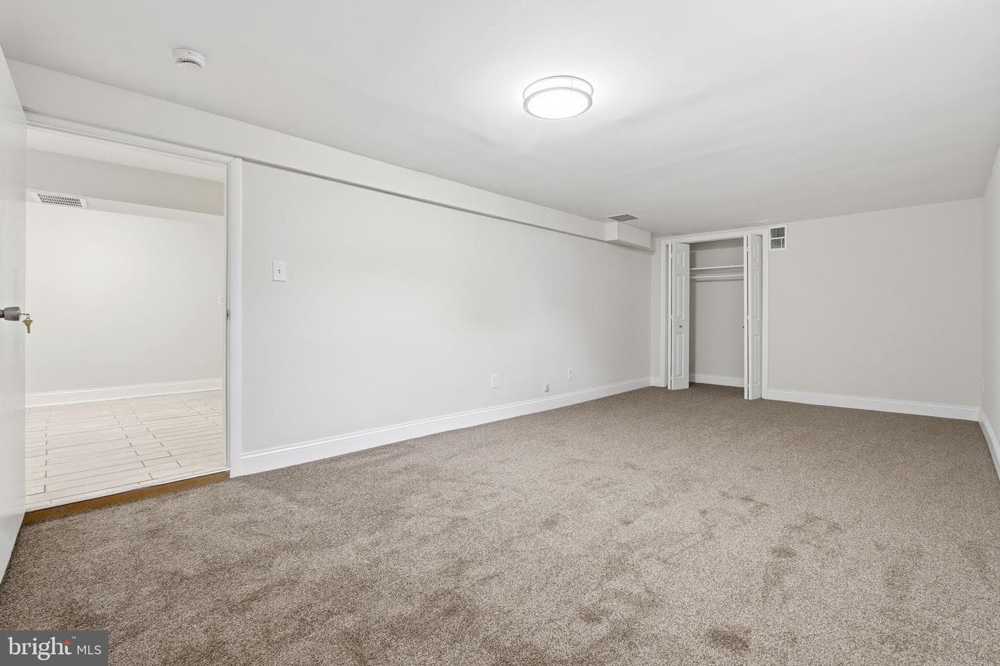 8001 W End Drive photo 22