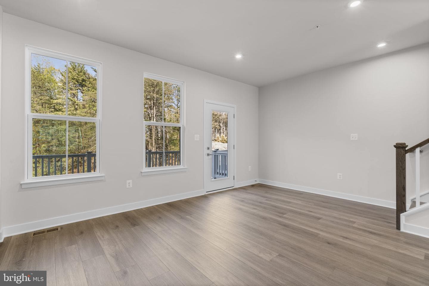 103 Spring Gate Ln photo 12