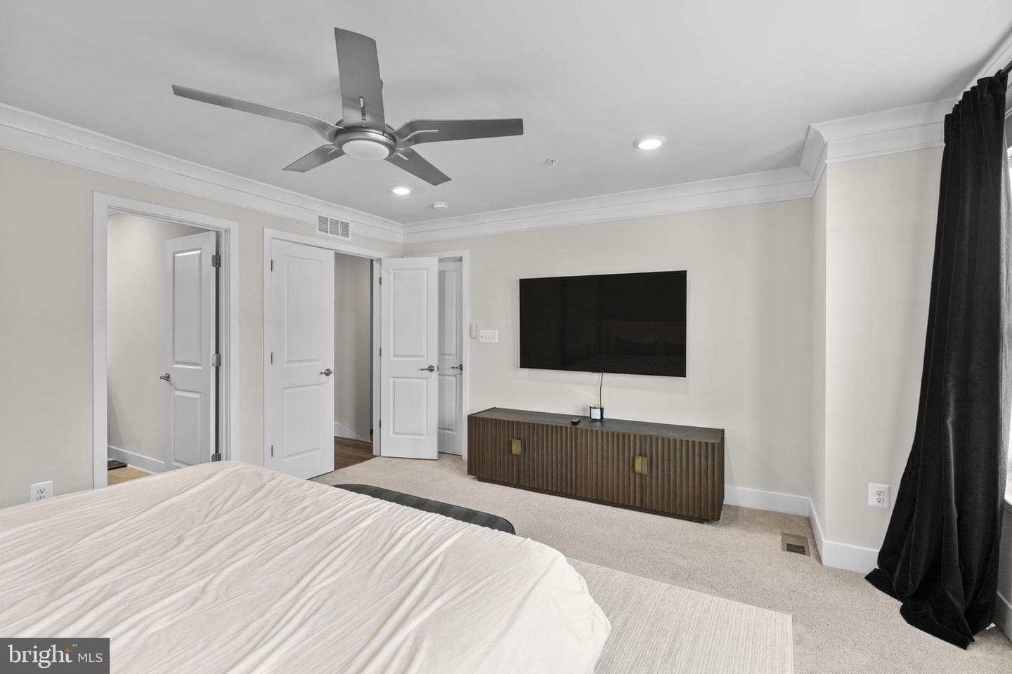813 Teacher Mitchell Road photo 16