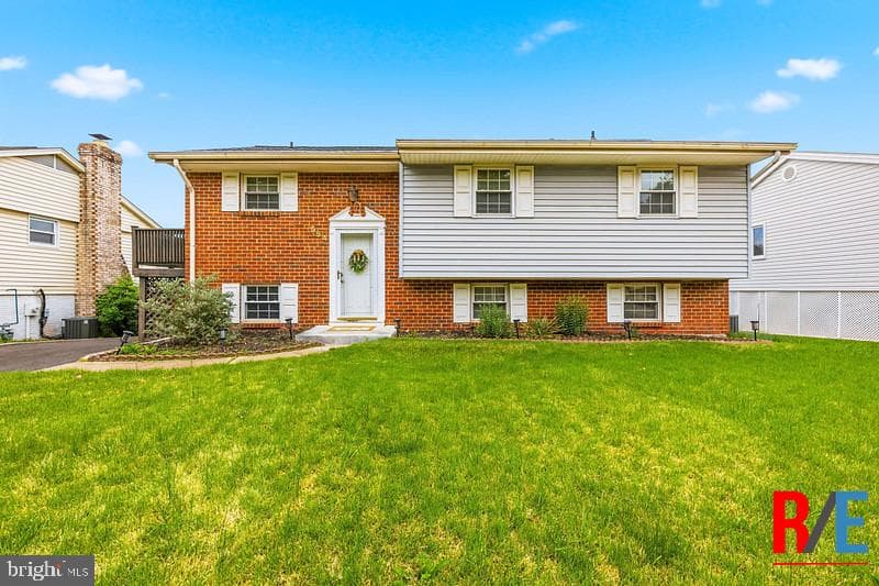 554 Lanny Court, Millersville