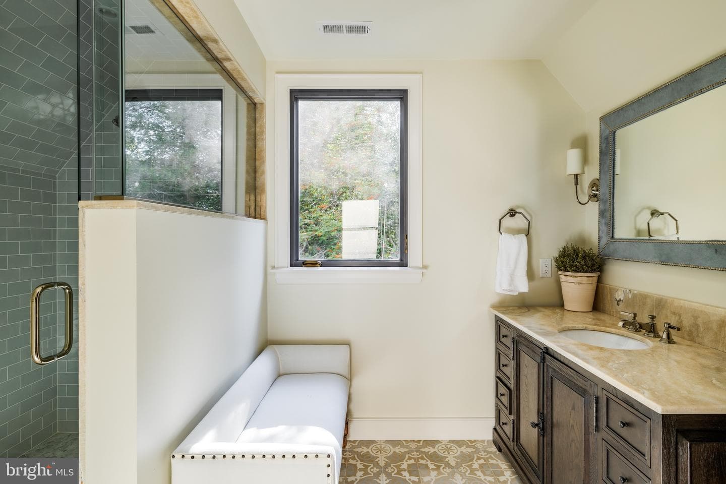 622 Magothy Road photo 29