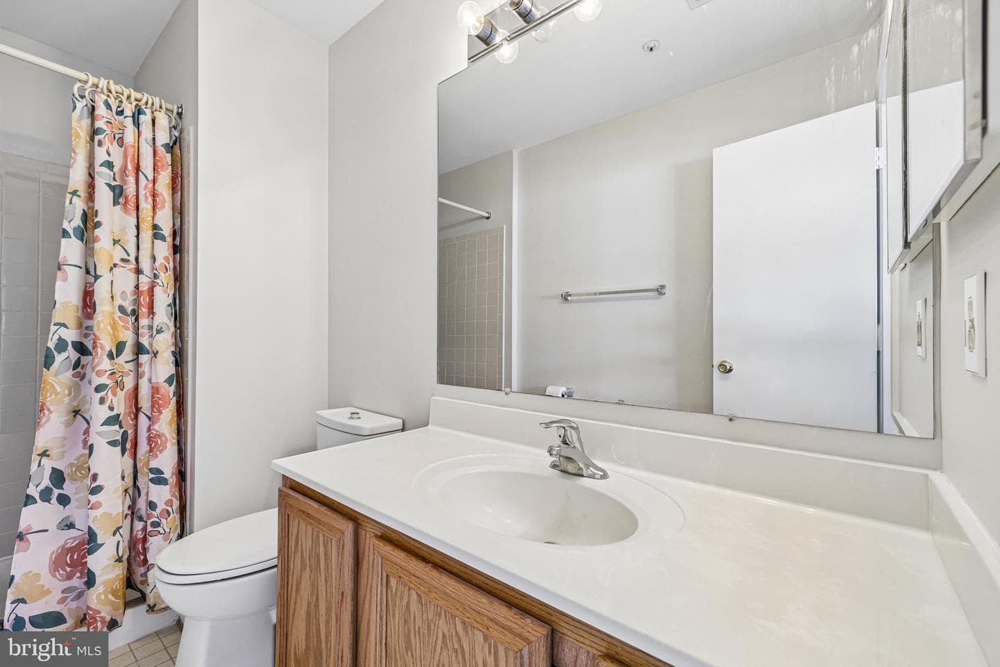 2558 Ambling Circle photo 24