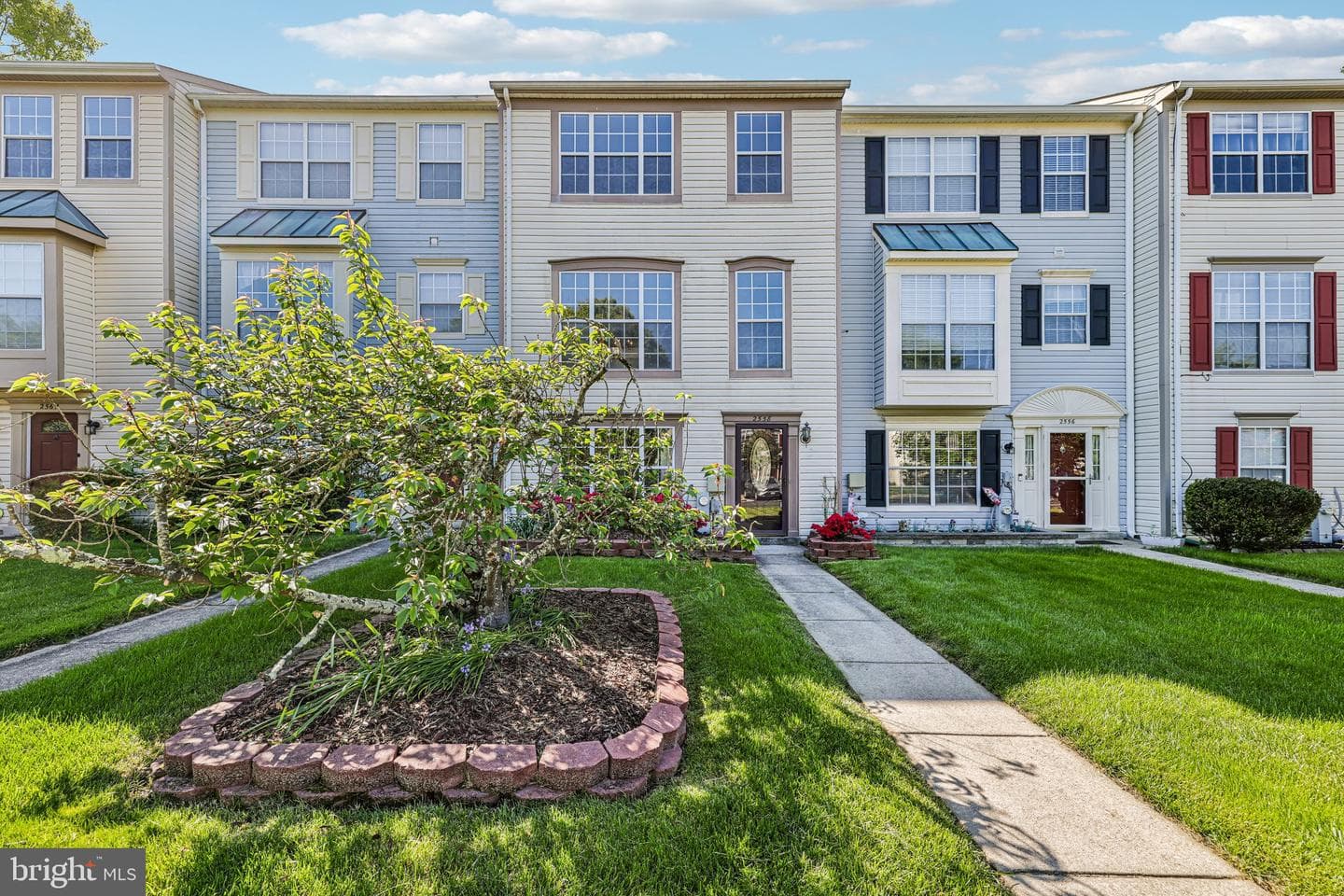 2558 Ambling Circle photo 4