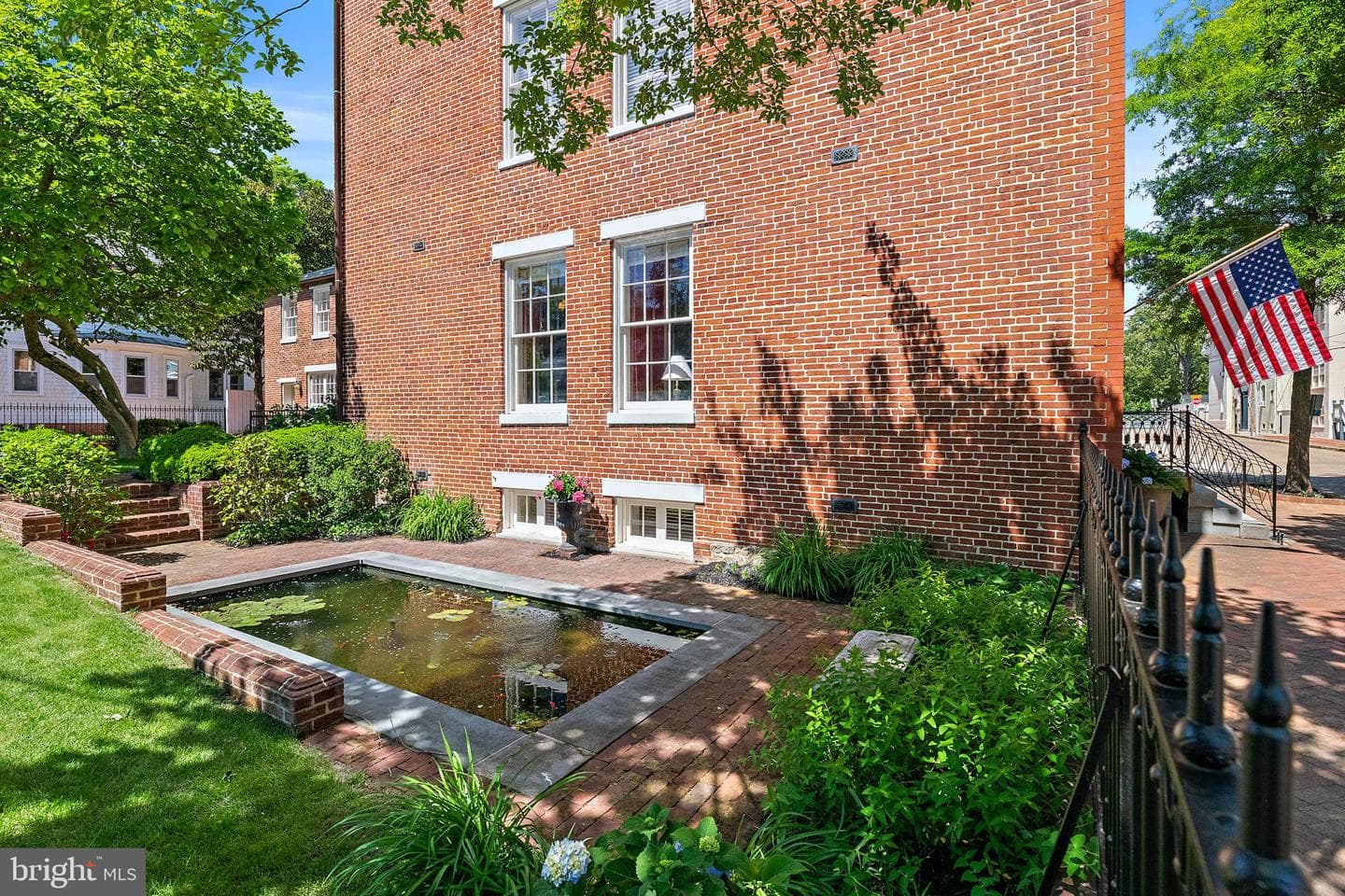 16 Maryland Avenue photo 12