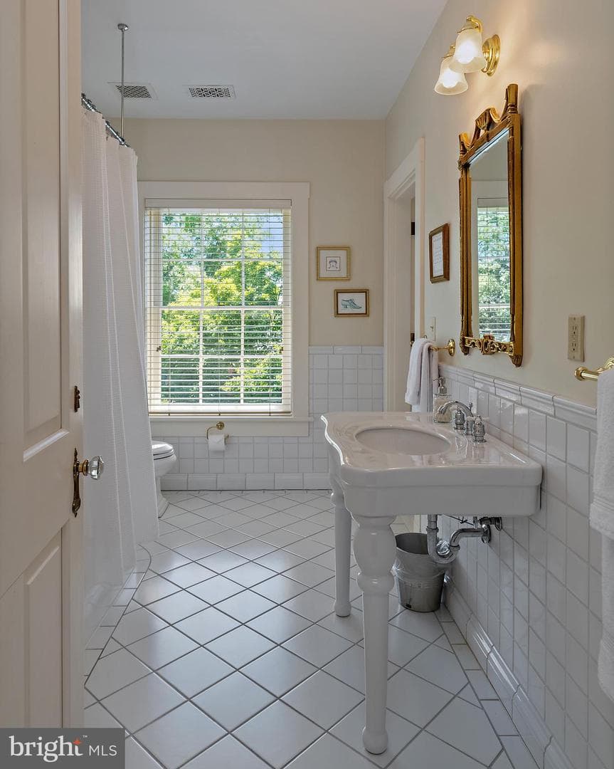 16 Maryland Avenue photo 72