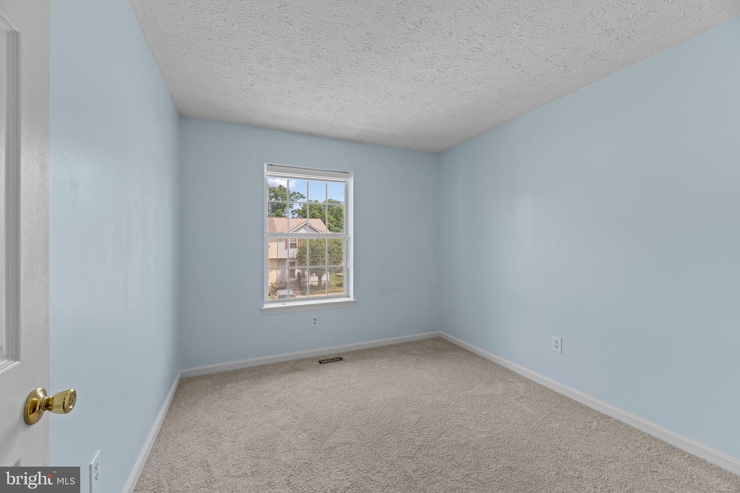 348 Lindera Court photo 12