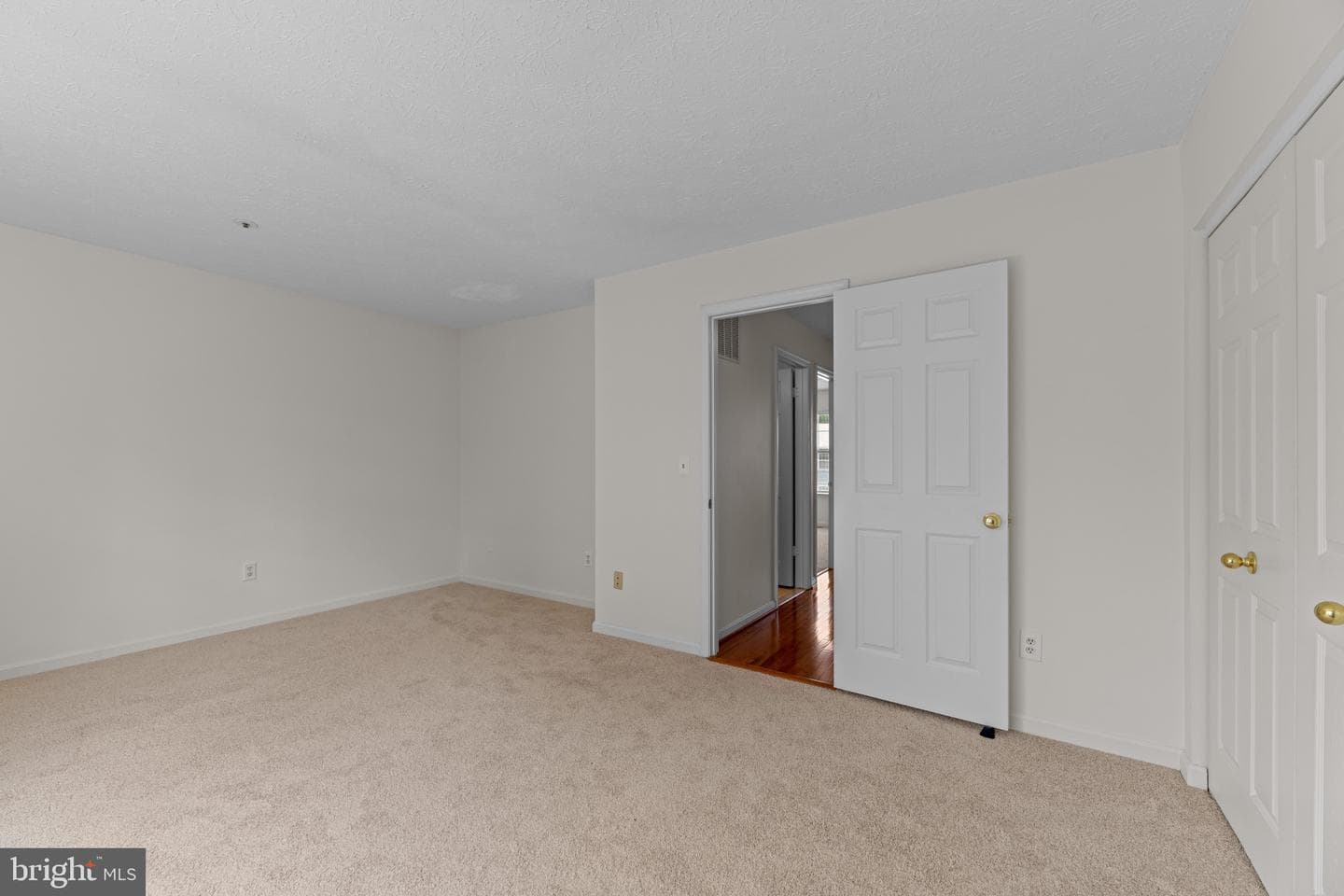 348 Lindera Court photo 30