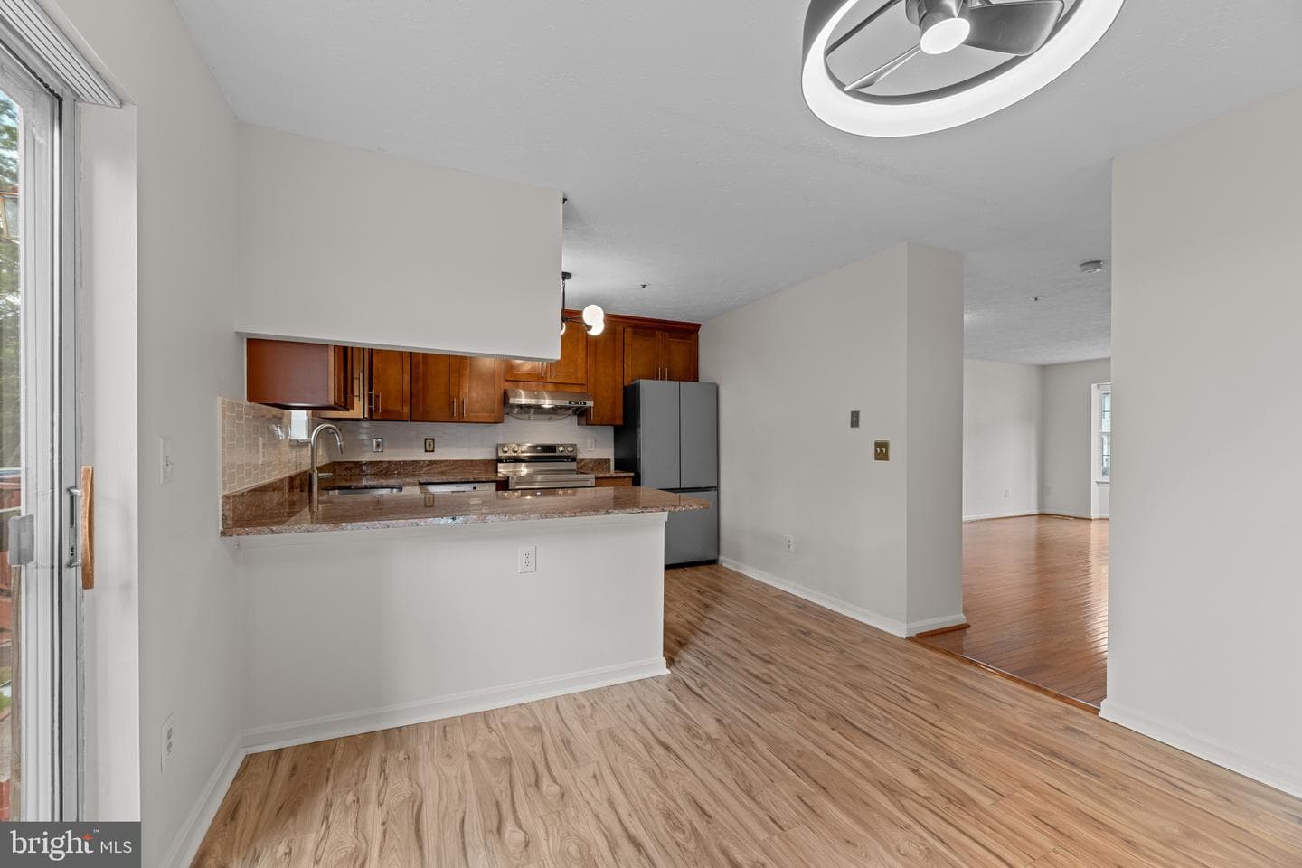 348 Lindera Court photo 32