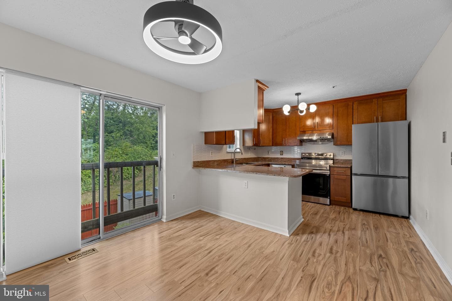 348 Lindera Court photo 4
