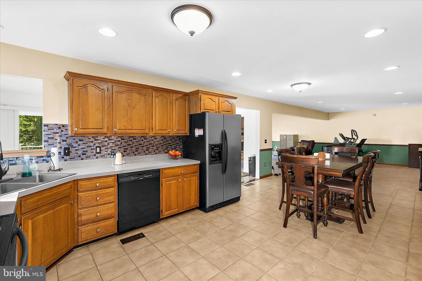 303 Swaying Oak Court photo 19