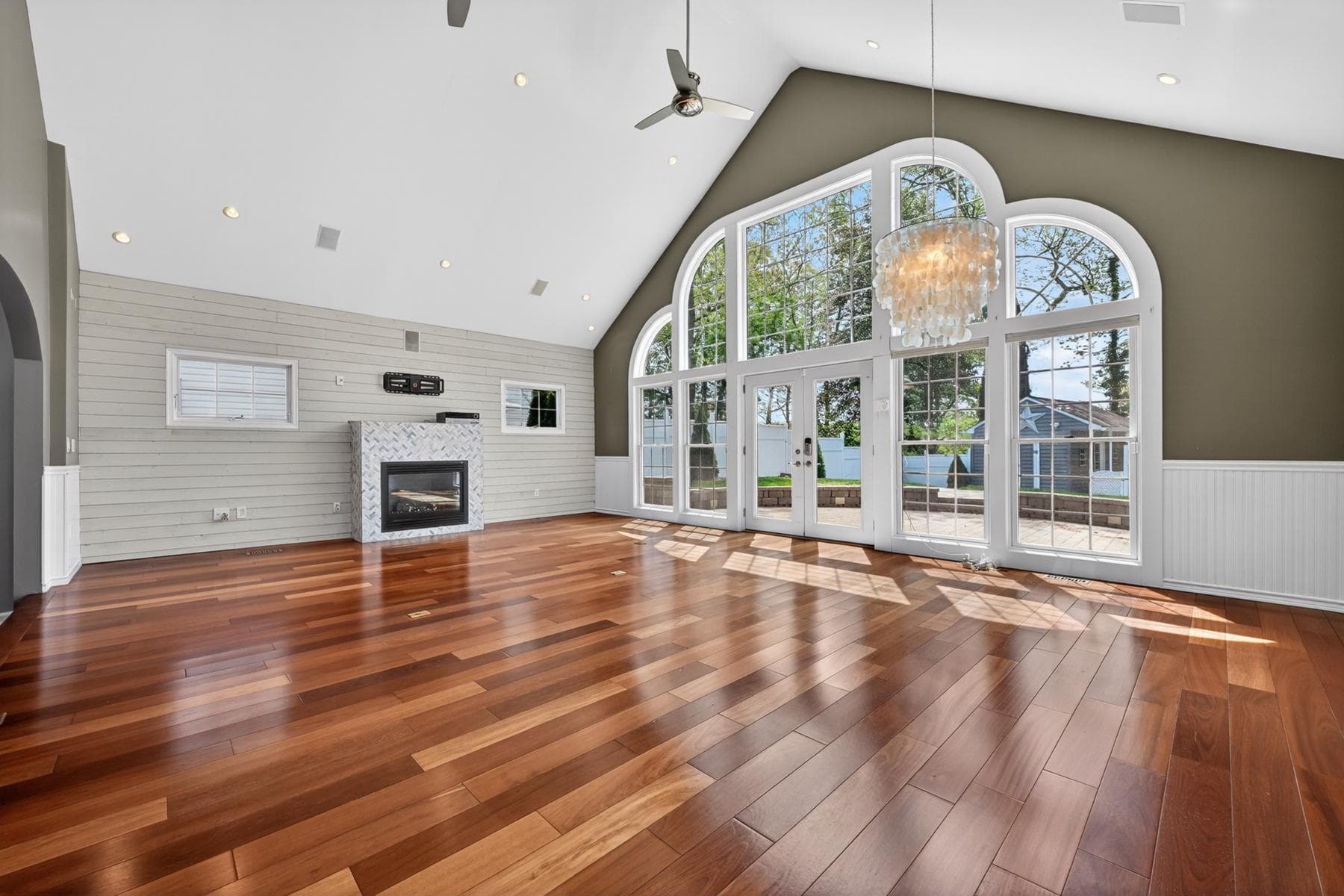 448 Maple Leaf Drive photo 16