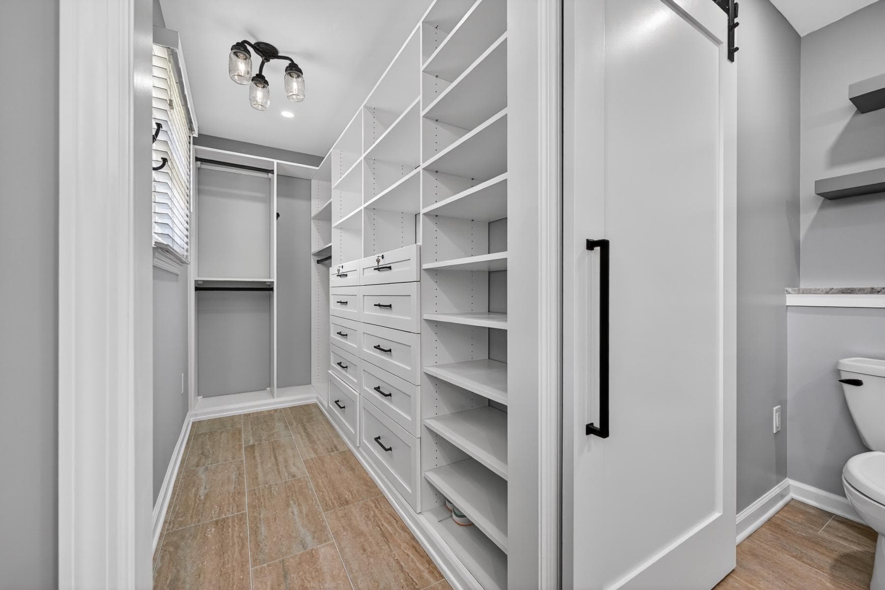 448 Maple Leaf Drive photo 32