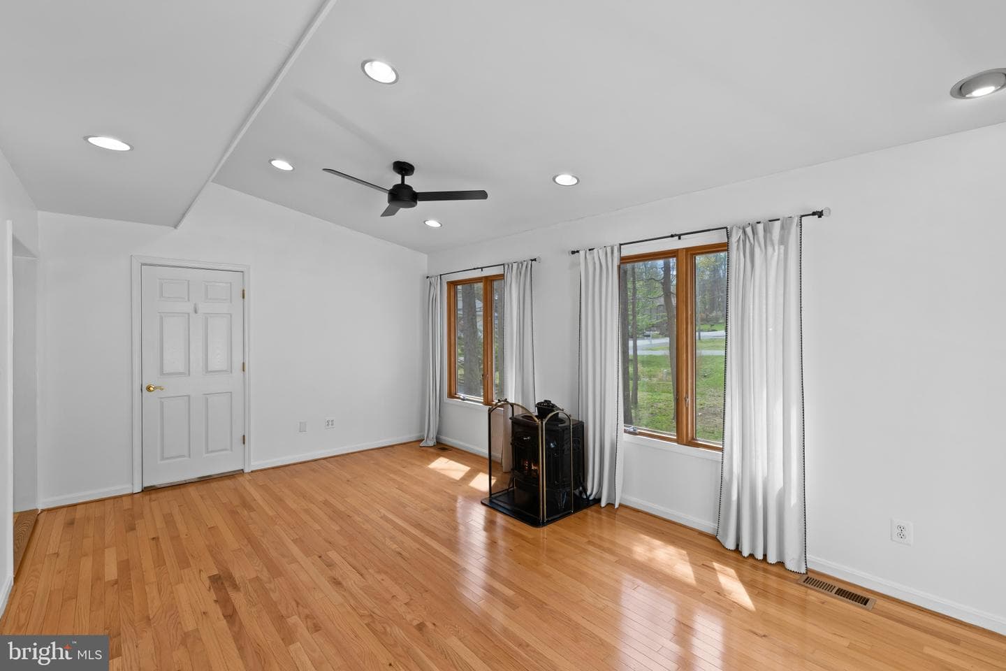 3530 Shady Drive photo 13
