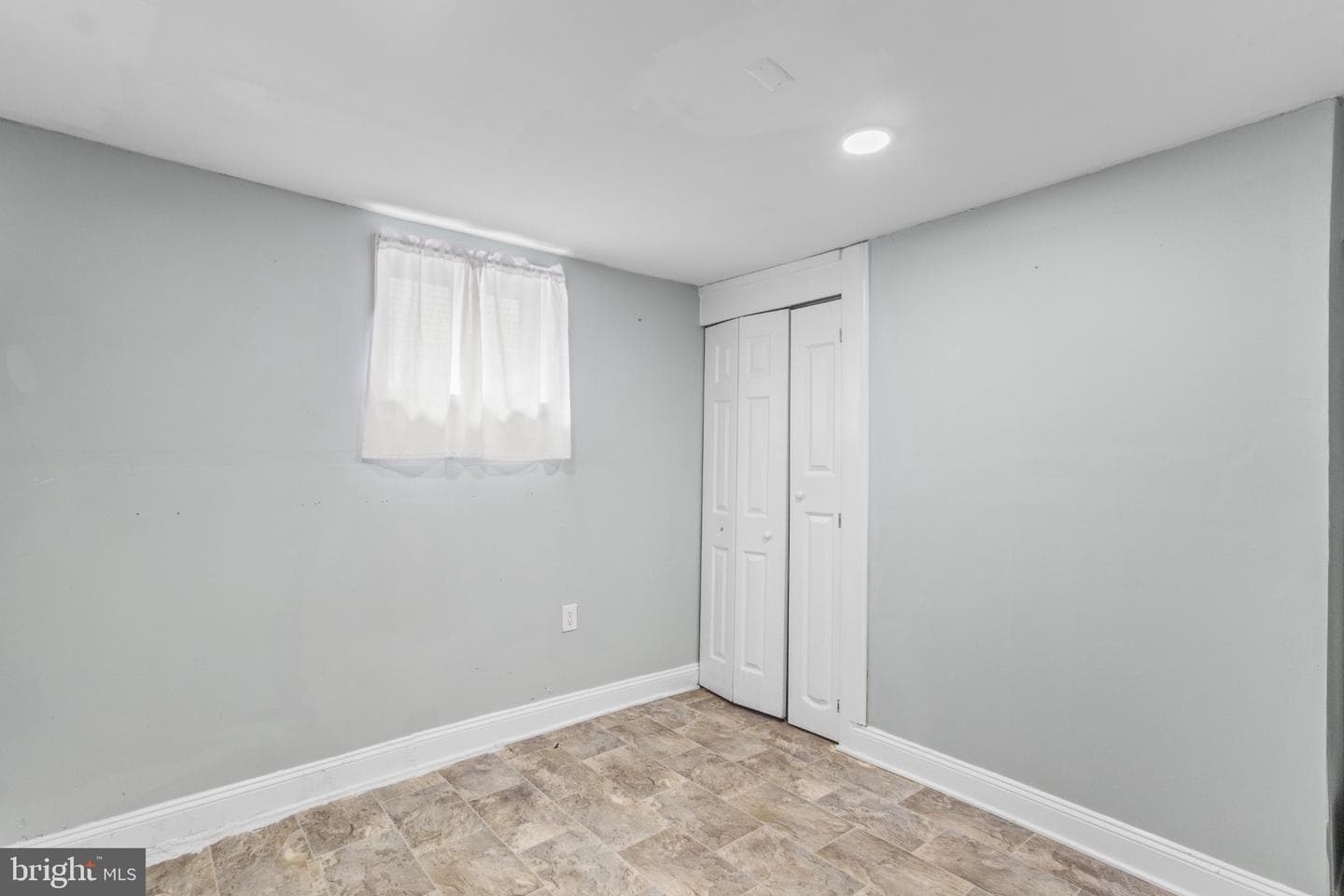 130 W Edgevale Road photo 30