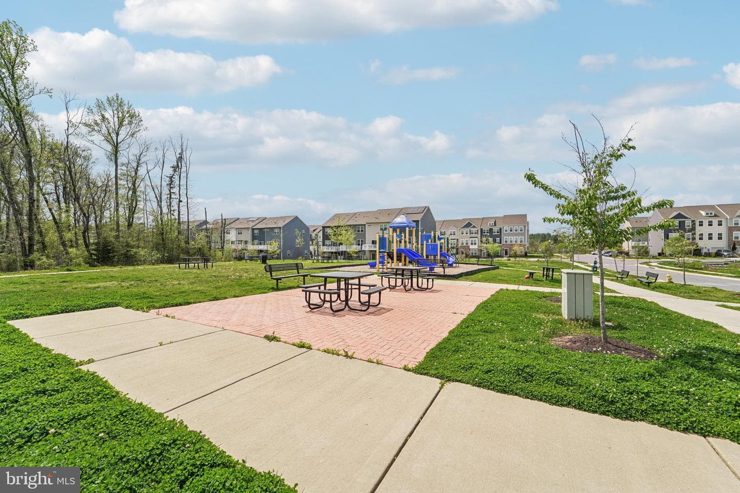 2070 Hinshaw Drive photo 48