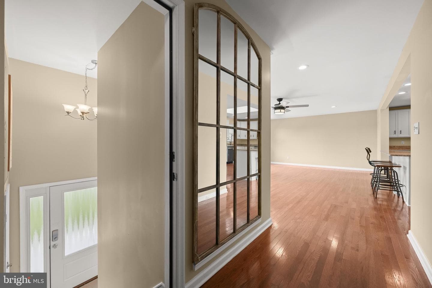 840 Valentine View photo 11