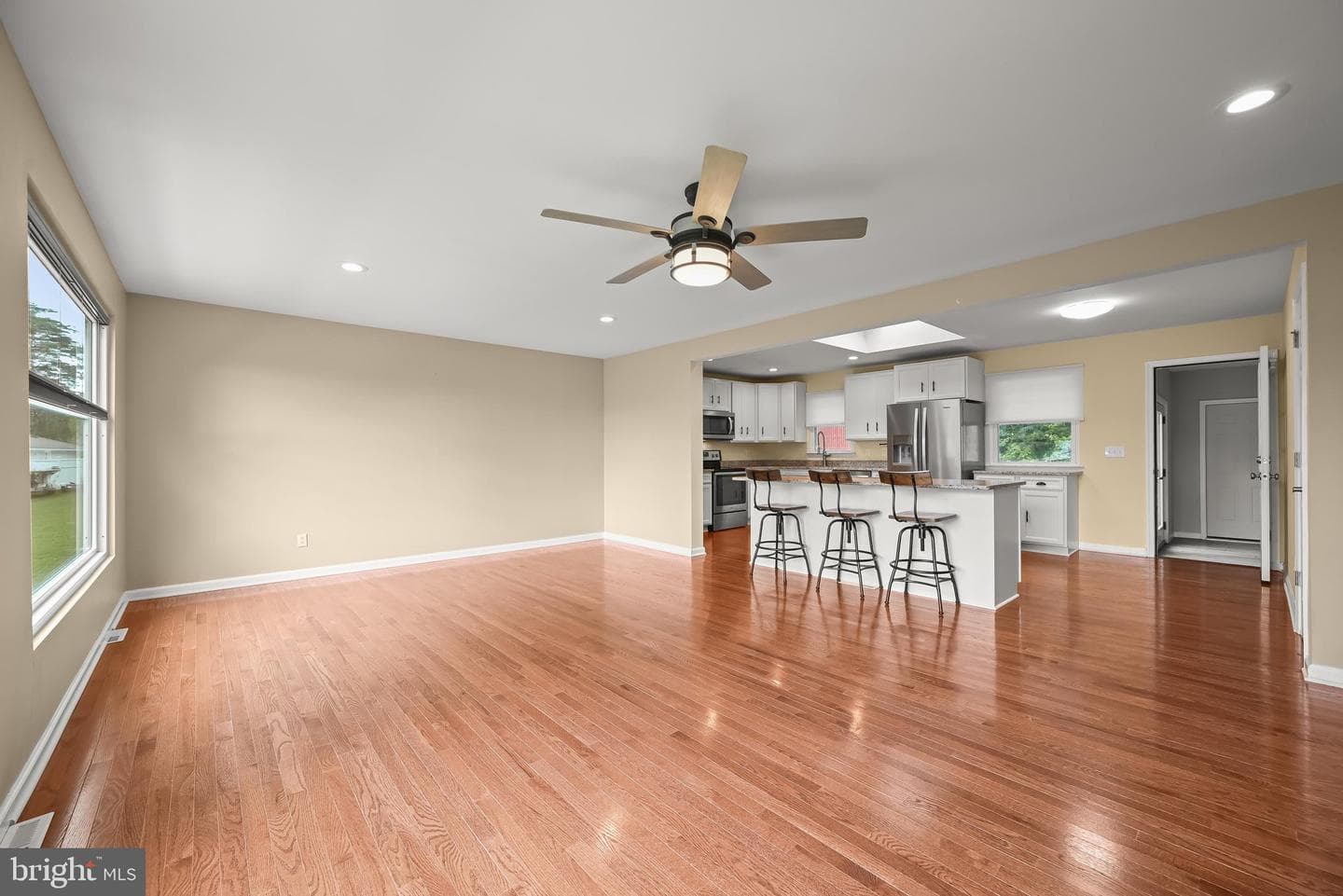 840 Valentine View photo 18