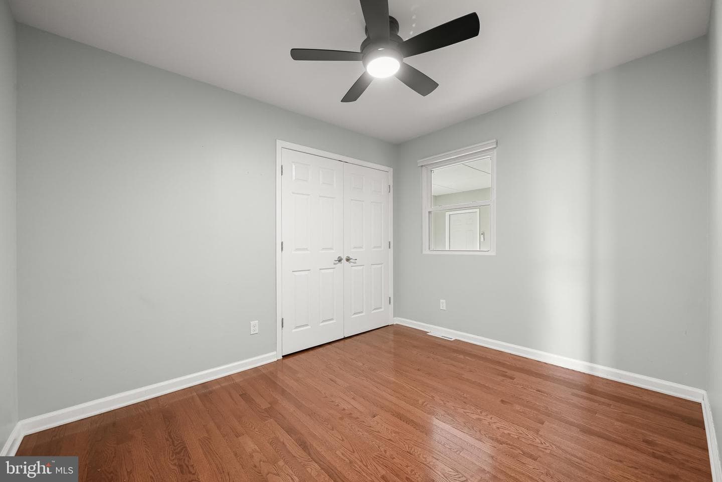 840 Valentine View photo 34