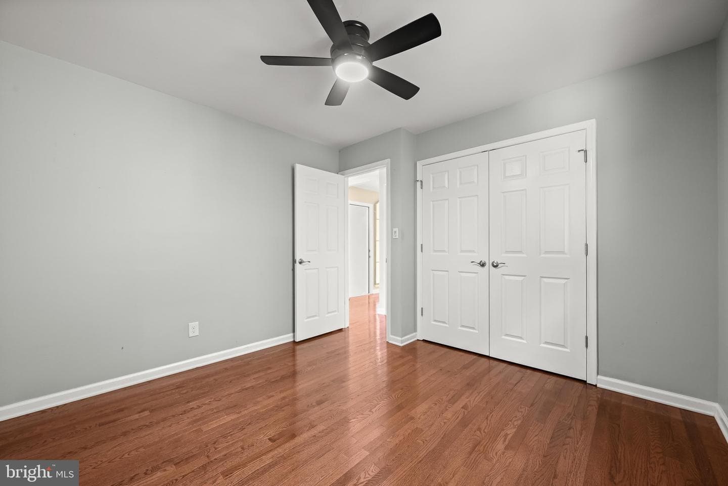 840 Valentine View photo 40