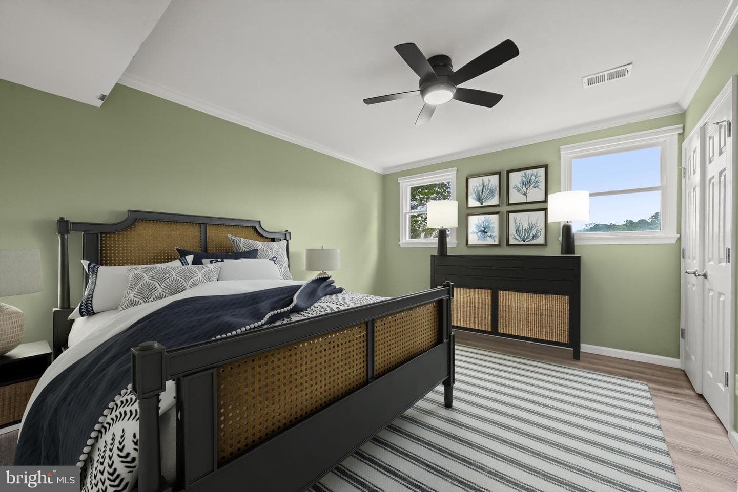 840 Valentine View photo 9