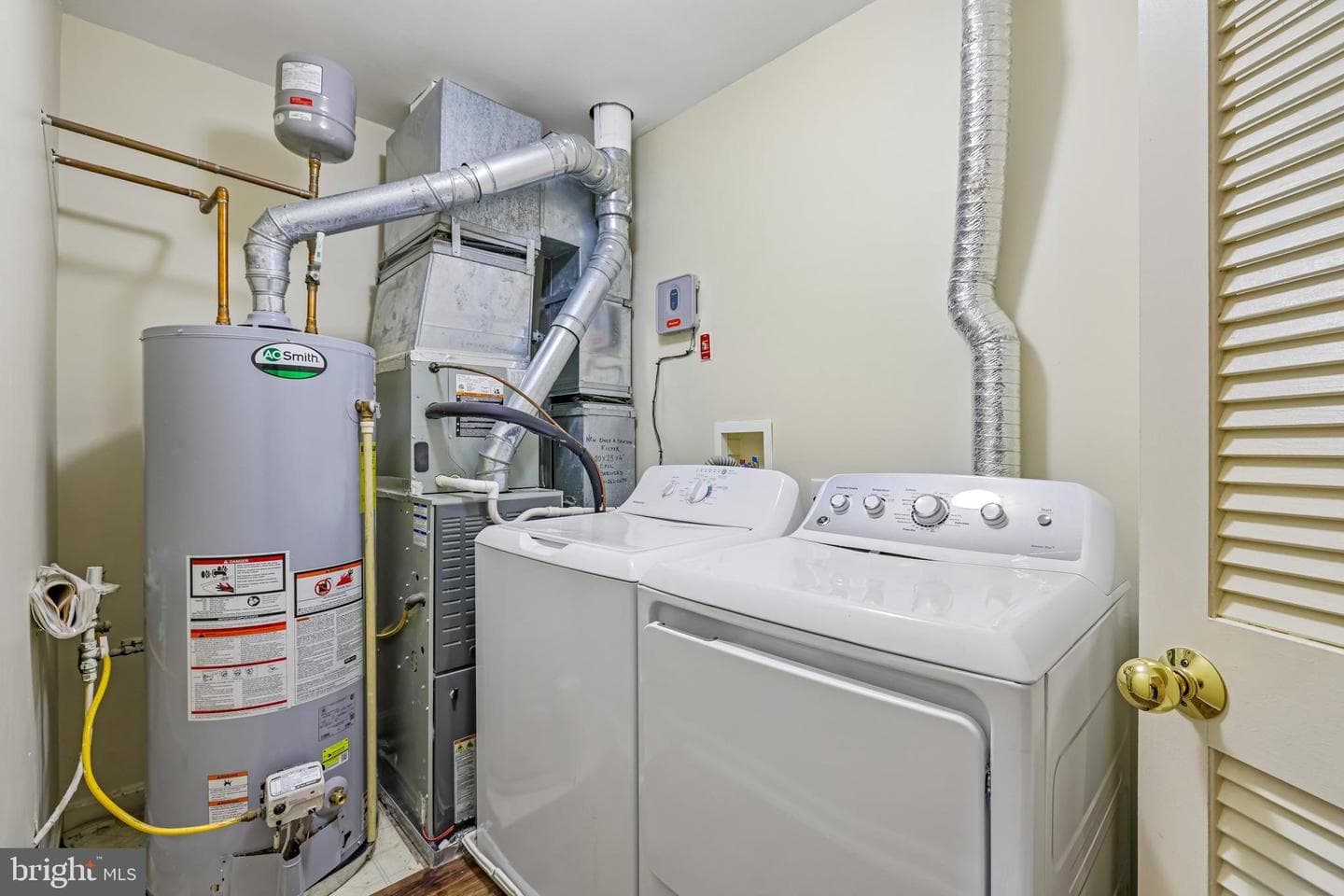 325 Assembly Point Court photo 21