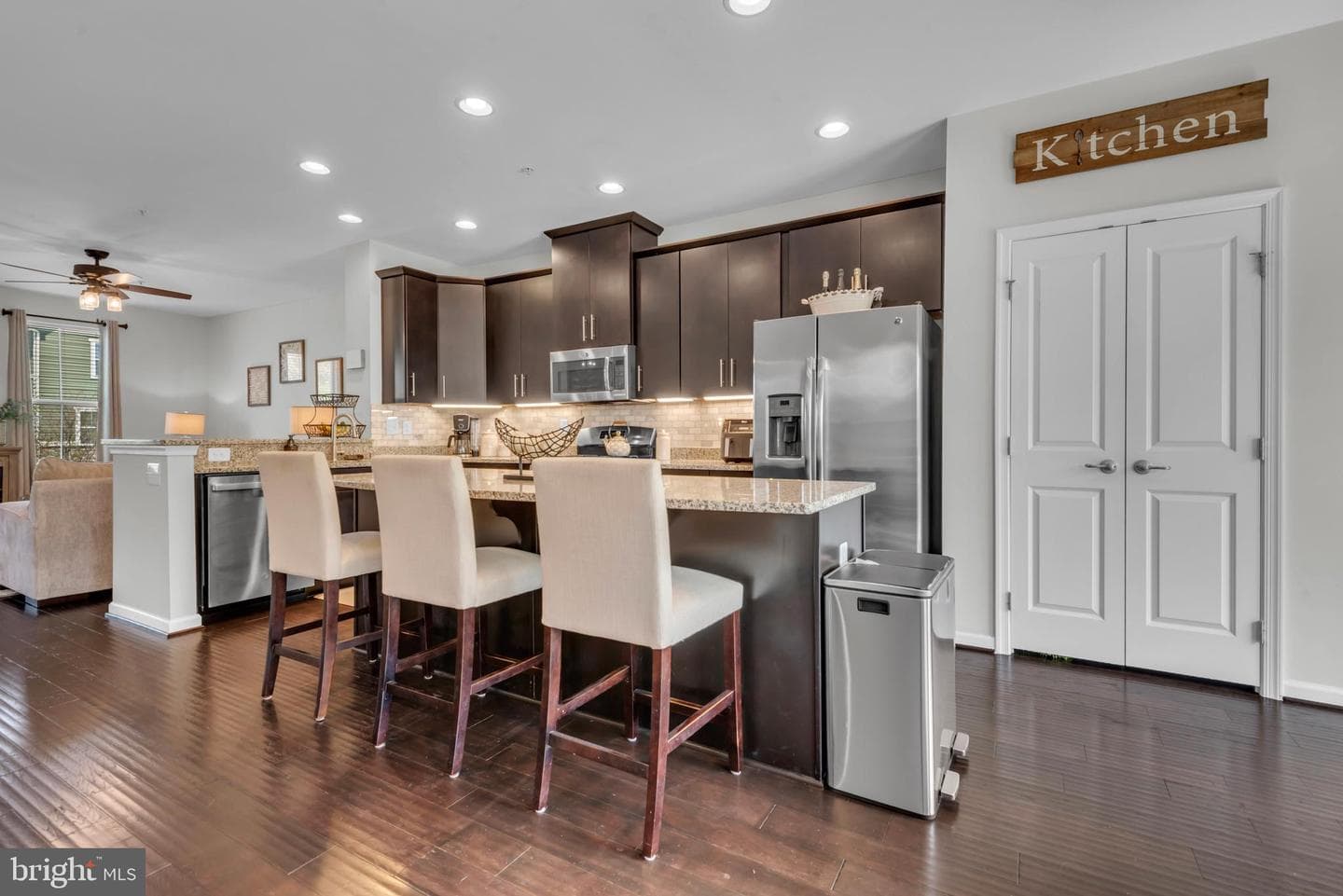 8121 Hickory Hollow Drive photo 9