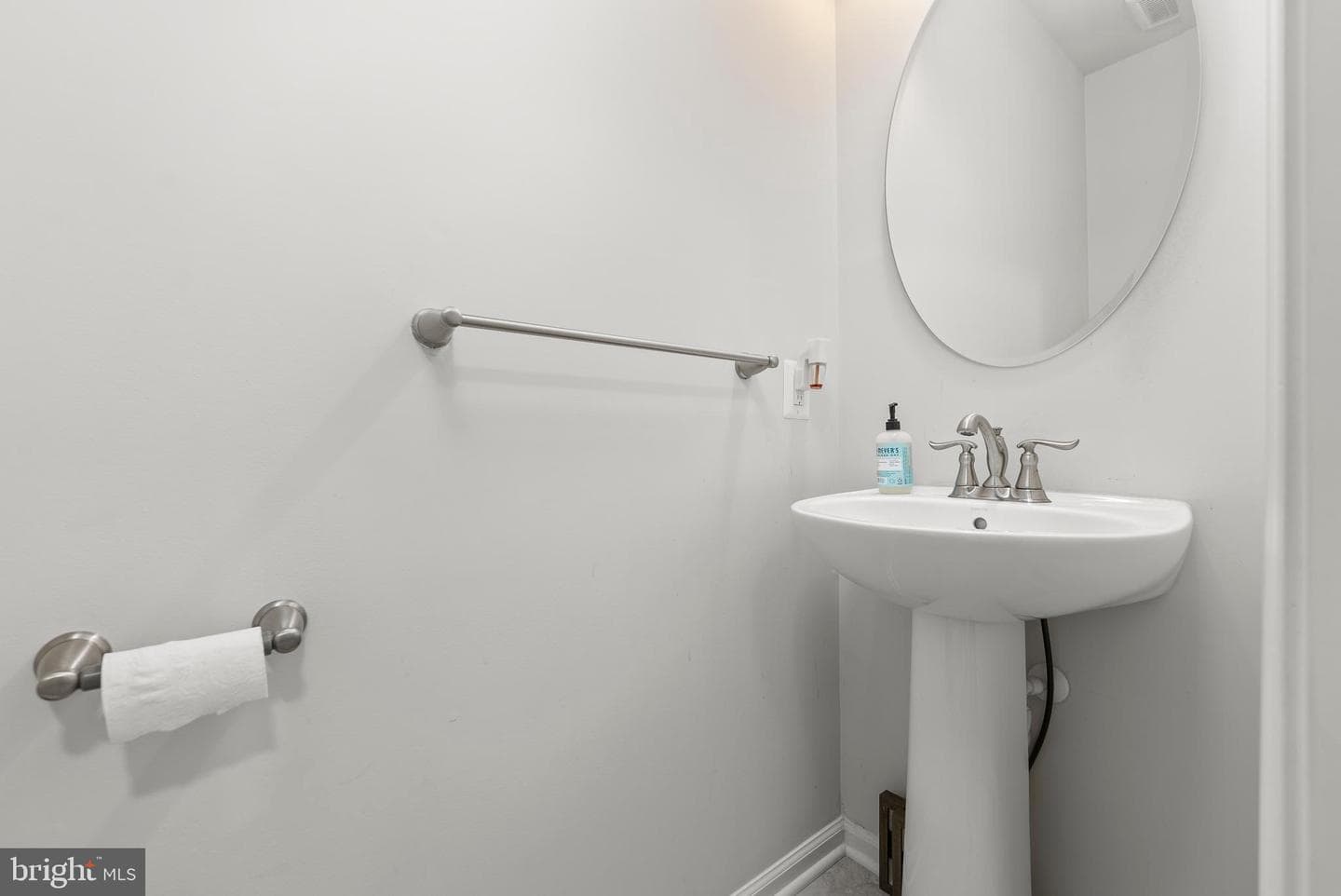 8365 Eagle Street photo 17