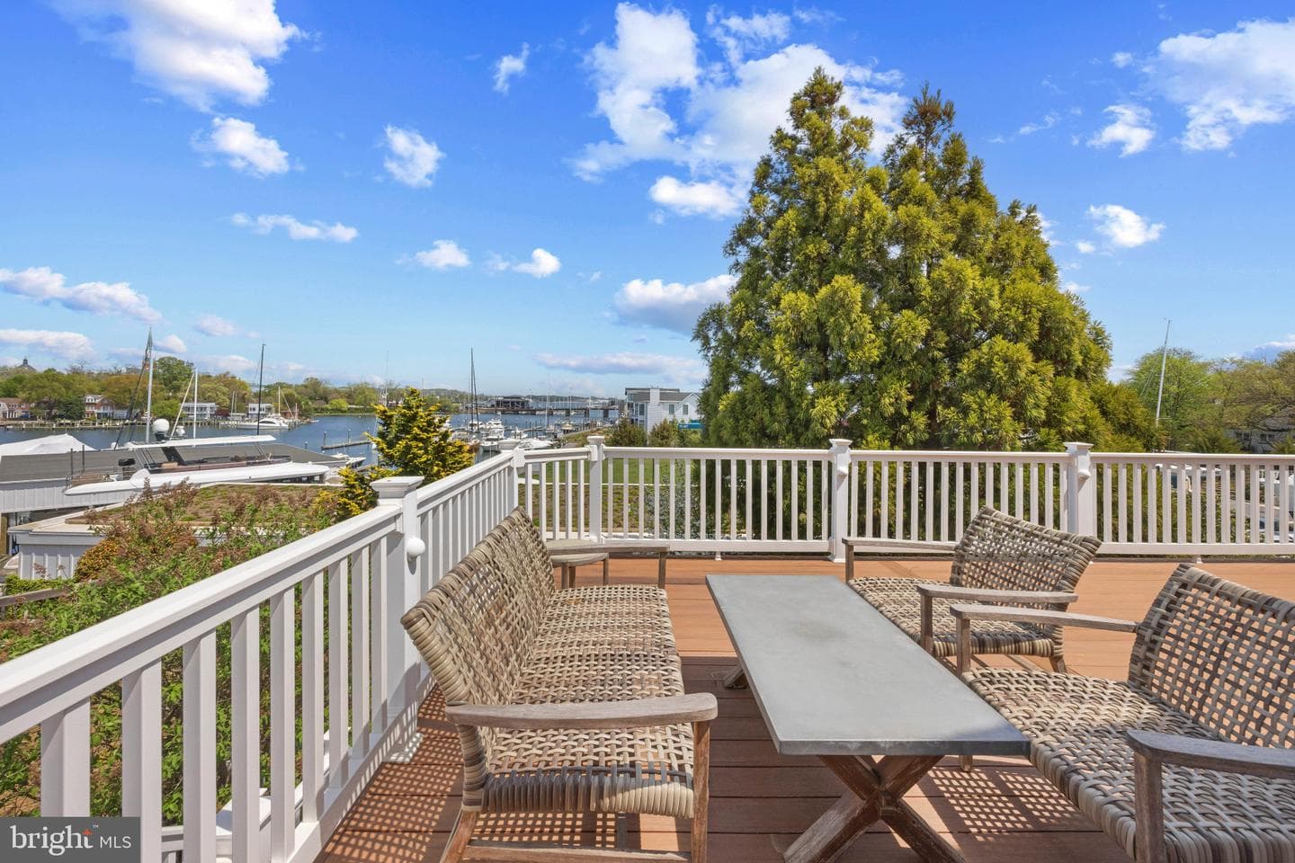 219 Lockwood Court photo 11
