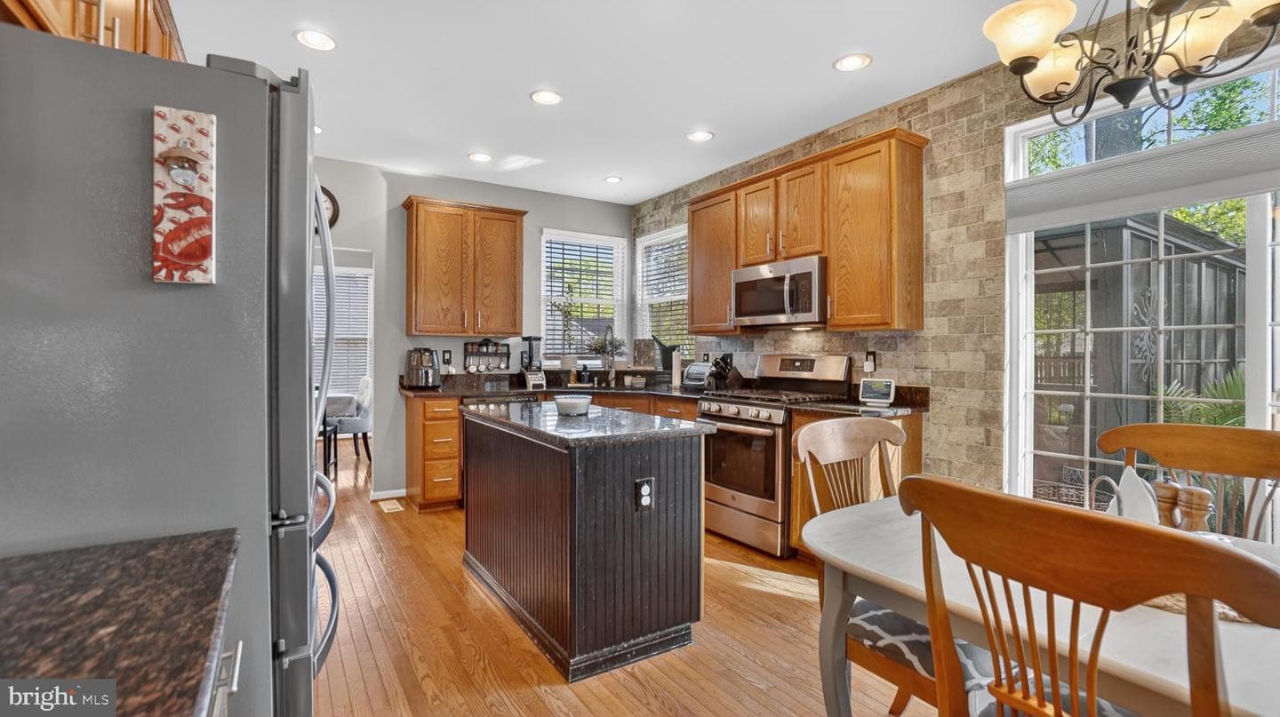 1407 Houndhill Court photo 14