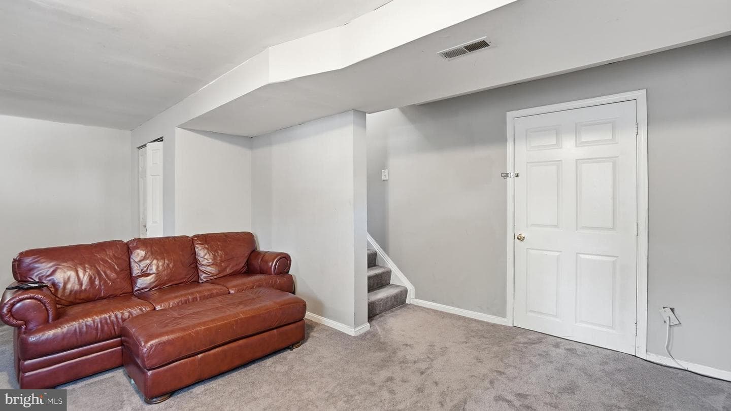1407 Houndhill Court photo 41