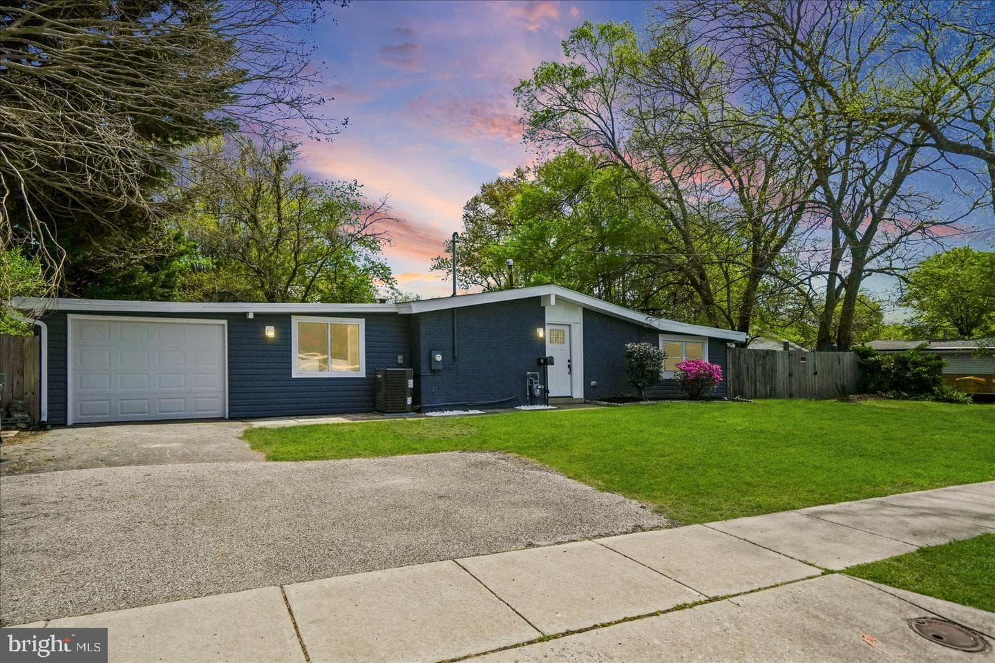 214 Saint James Drive