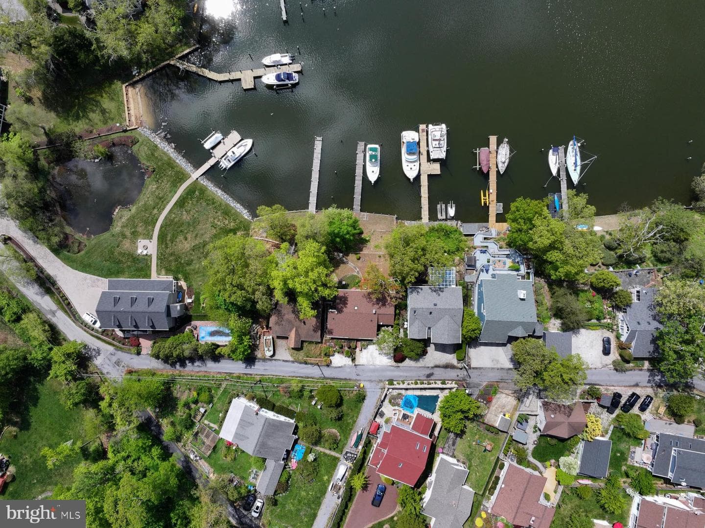 322 Riverside Road photo 38