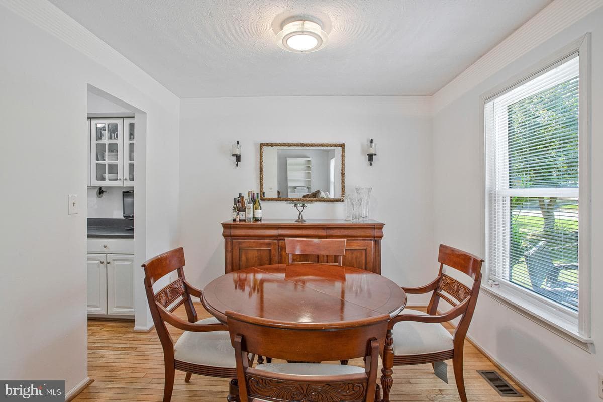 1180 Bay Highlands Drive photo 10