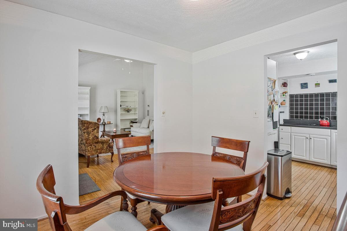 1180 Bay Highlands Drive photo 12