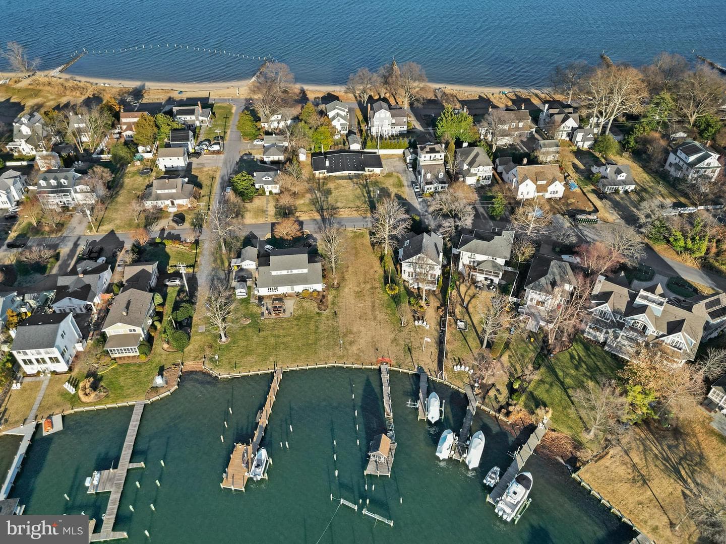 48 E Lake Drive photo 9