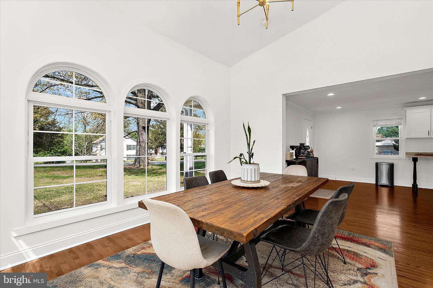 7604 Post Road photo 14