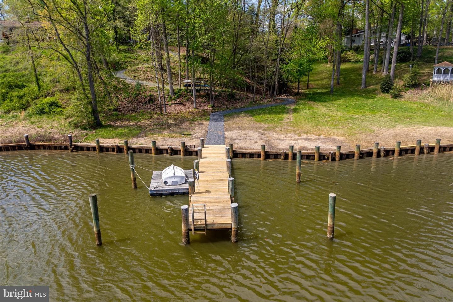 26 Wilelinor Drive, Edgewater