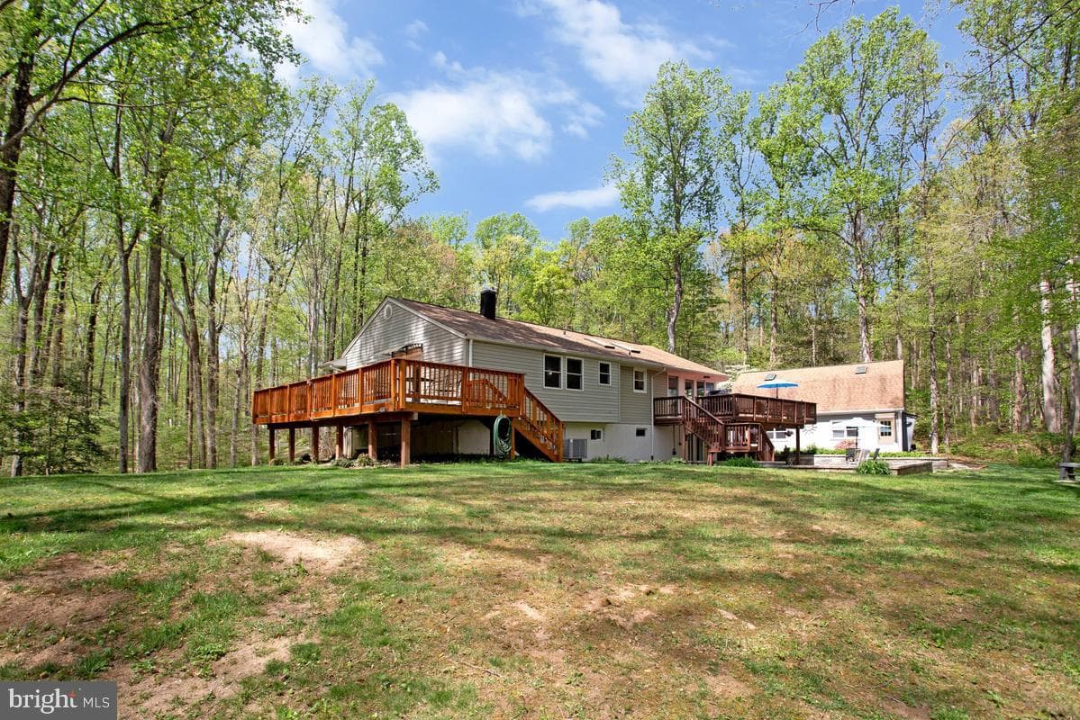 1486 Kingsway Court photo 37