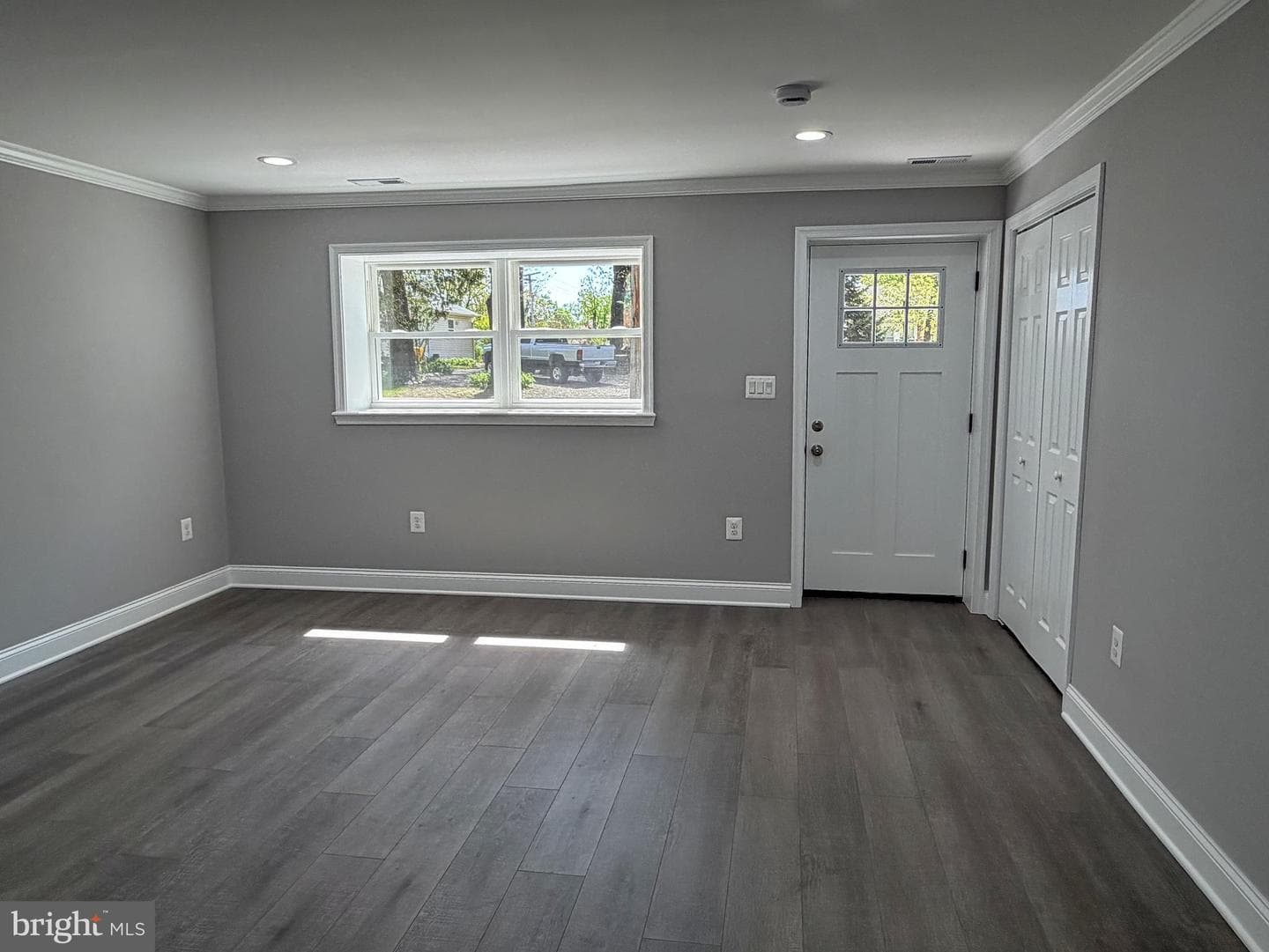 1008 Hilltop Road photo 6